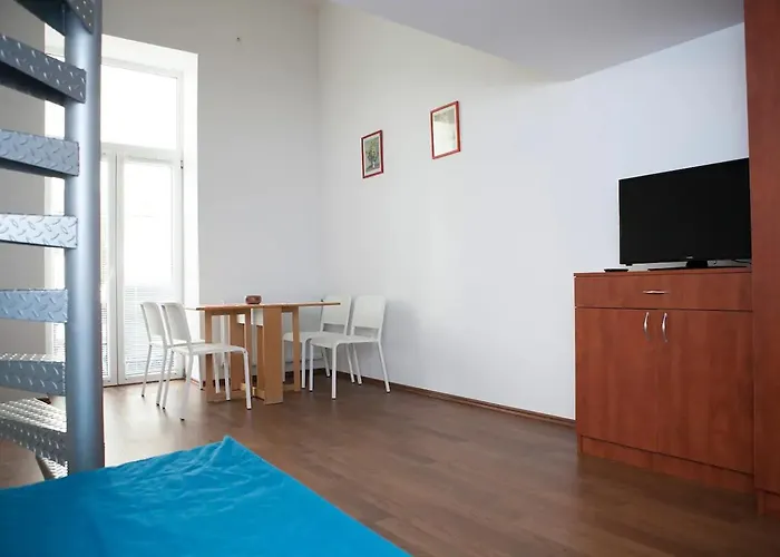 Downtown Csengery 10 Appartement *