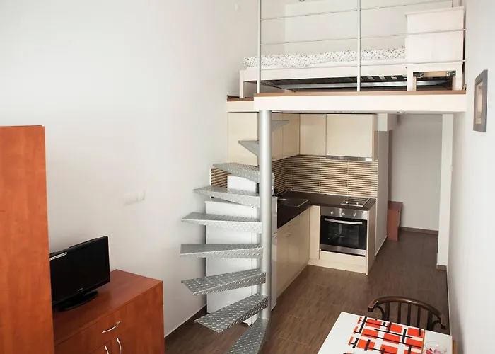 Downtown Csengery 10 Apartment *