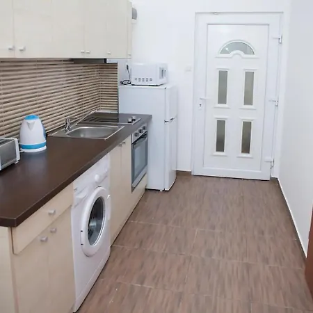 Downtown Csengery 10 Apartman