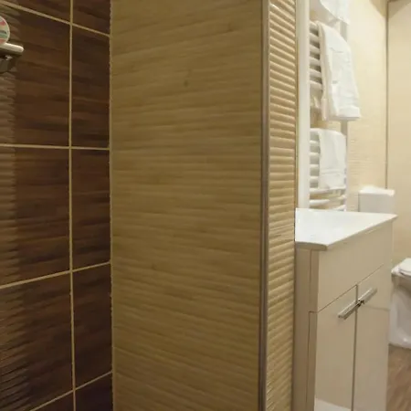 Downtown Csengery 10 아파트