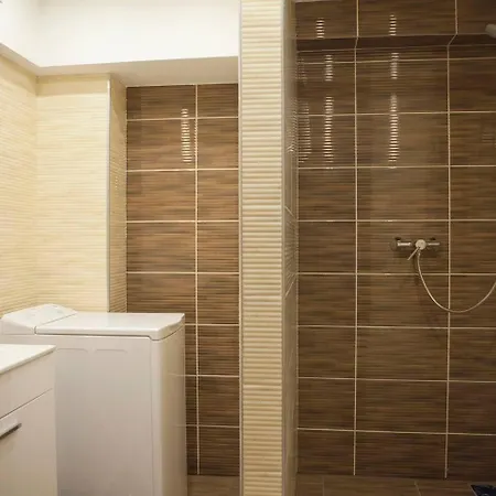 Downtown Csengery 10 아파트