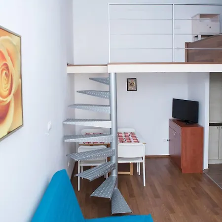 Downtown Csengery 10