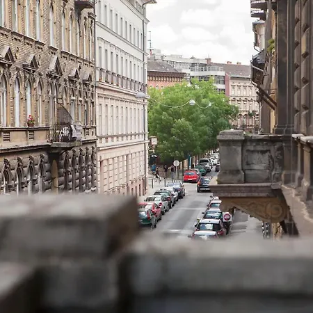 Downtown Csengery 10 *